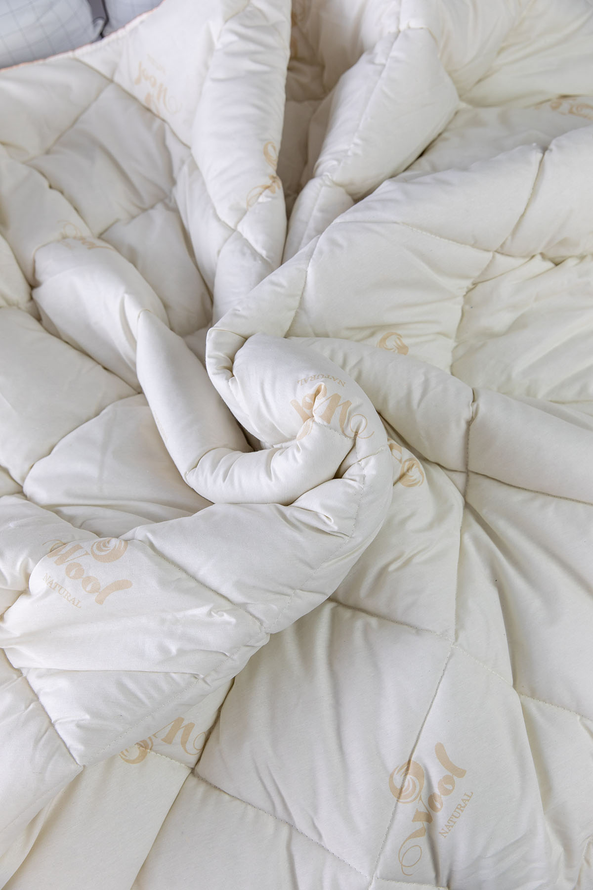 Favora Yün Çift Kişilik Yorgan 195x215