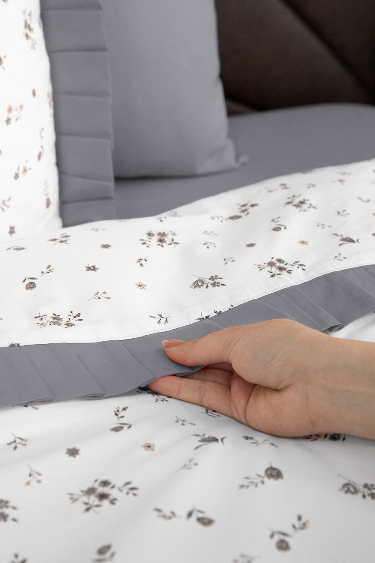 Floria Fırfırlı Çift Kişilik NevresimTakımı-Gri