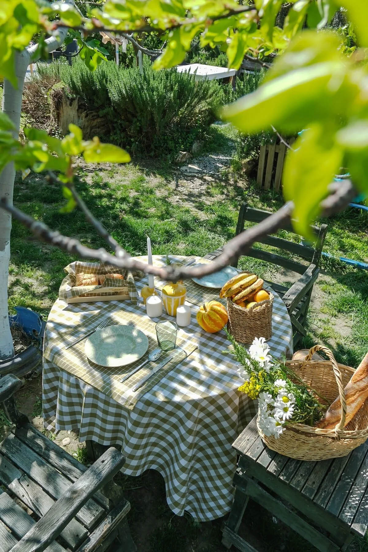 İyi Geceler %100 Pamuklu Happy Days Minimal Doğal Ahşap Ekmek Sepetli Sofra Ve Piknik Seti 7 Parça - Yeşil