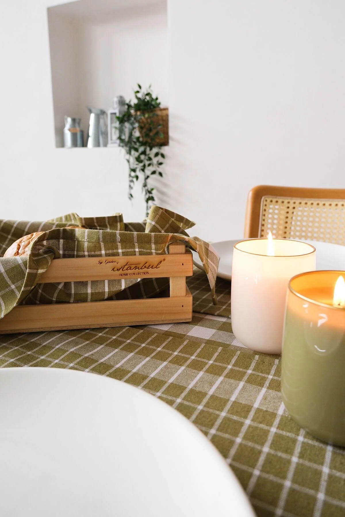 İyi Geceler %100 Pamuklu Happy Days Minimal Doğal Ahşap Ekmek Sepetli Sofra Ve Piknik Seti 7 Parça - Yeşil