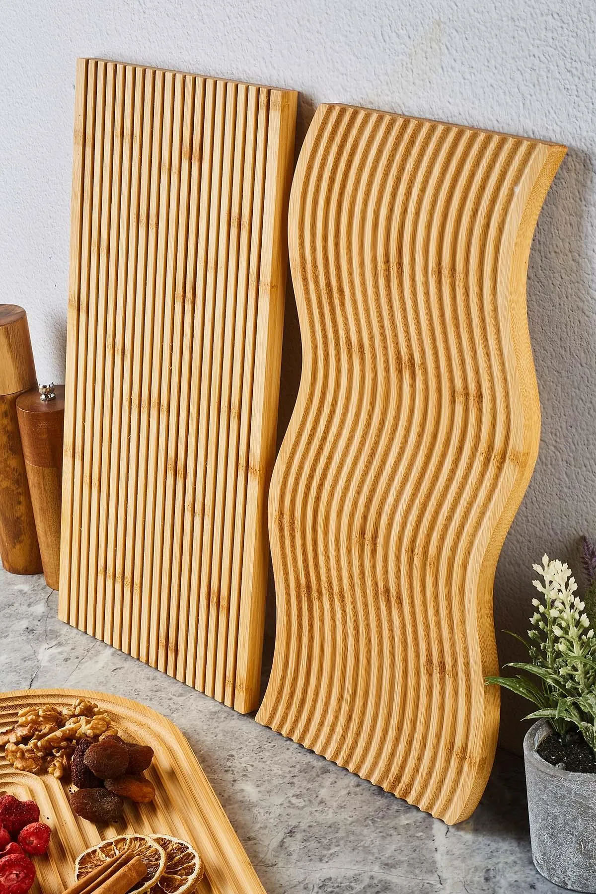 Perotti 16613 Lena 3'lü Bambu Sunum Tahtası Seti Perotti 16613 Lena 3'lü Bambu Sunum Tahtası Seti