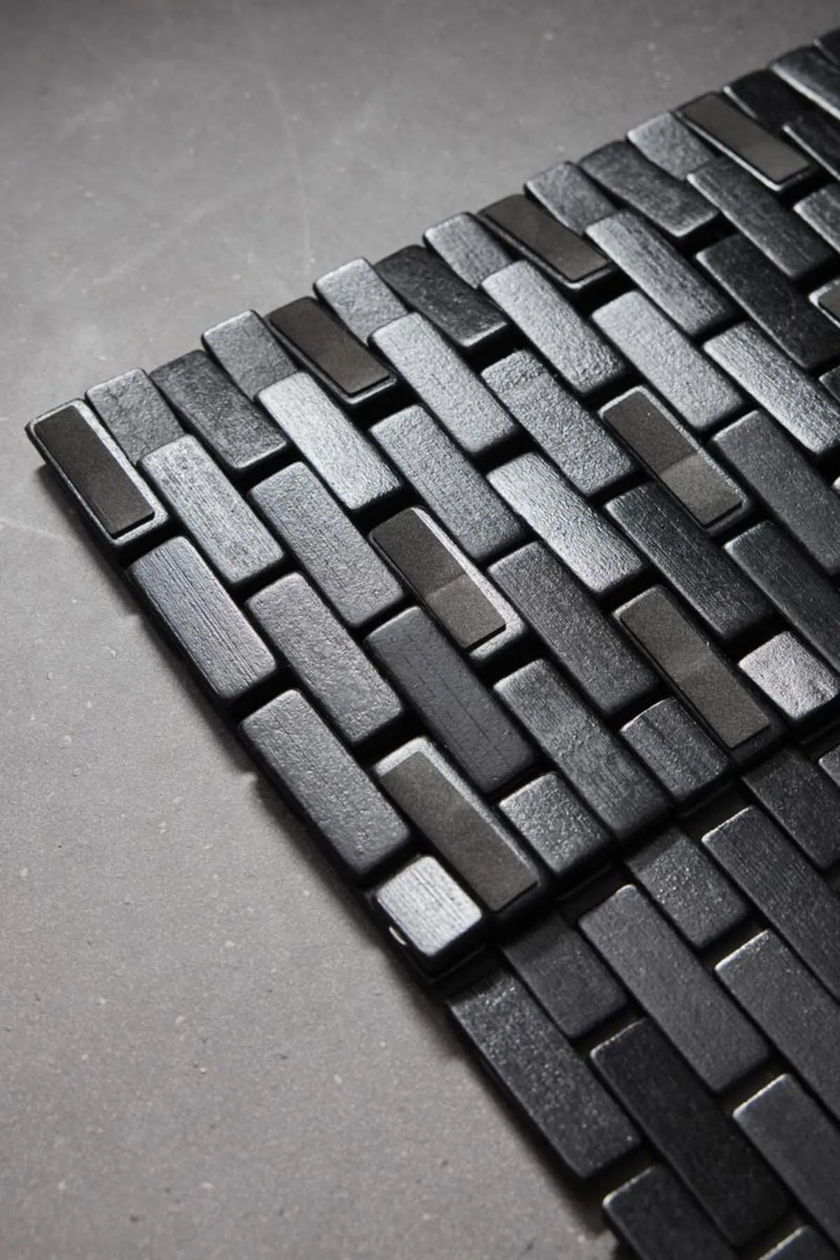 Perotti 16631 Mose Siyah Tuğla Desen Duş Kaydırmazı 40x60 Cm 