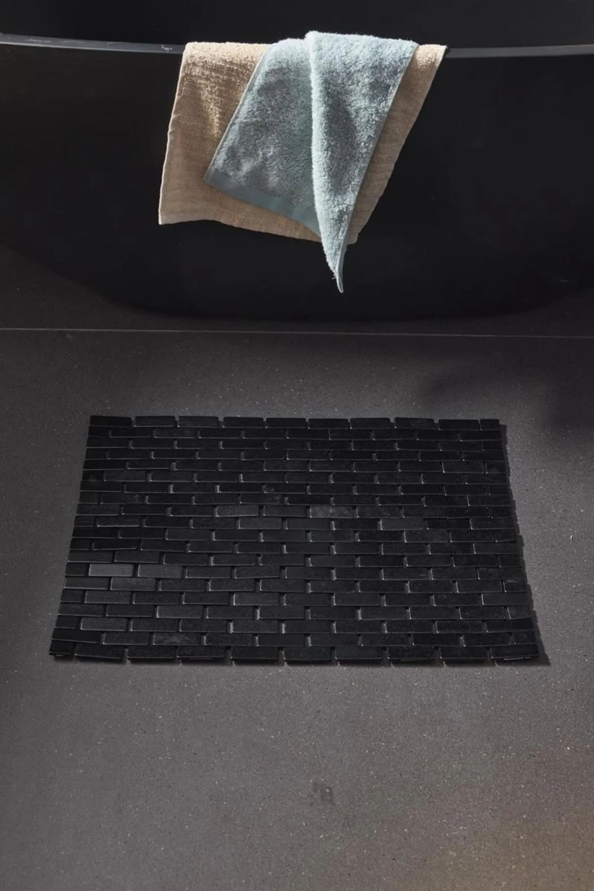 Perotti 16631 Mose Siyah Tuğla Desen Duş Kaydırmazı 40x60 Cm 