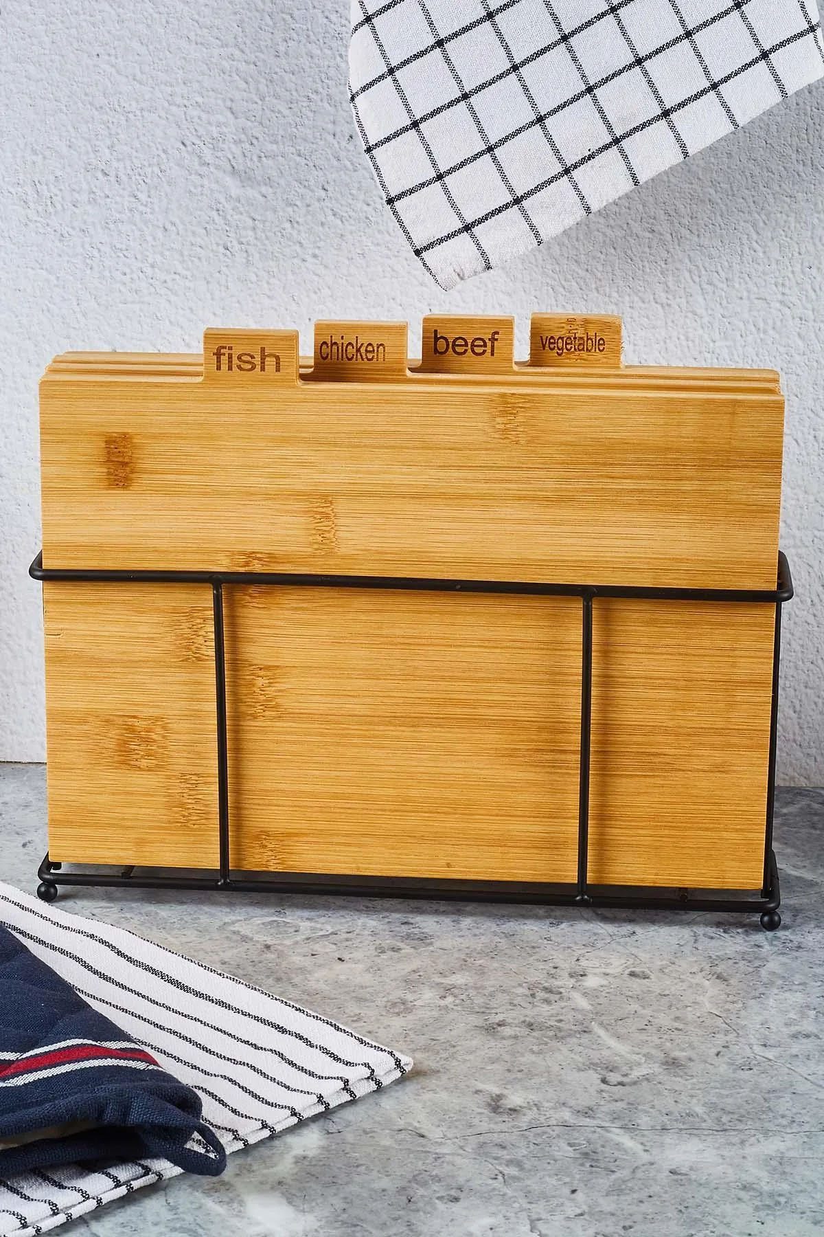 Perotti 16667 Rino 4'lü Metal Standlı Bambu Kesme Tahtası Seti Perotti 16667 Rino 4'lü Metal Standlı Bambu Kesme Tahtası Seti