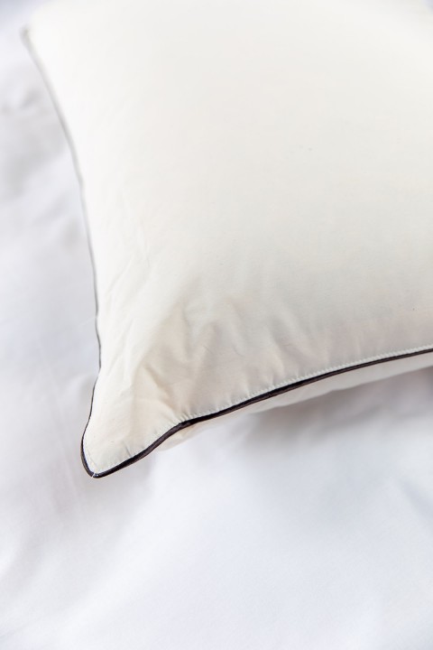 Favora Kaz Tüyü Yastık 50x70 cm