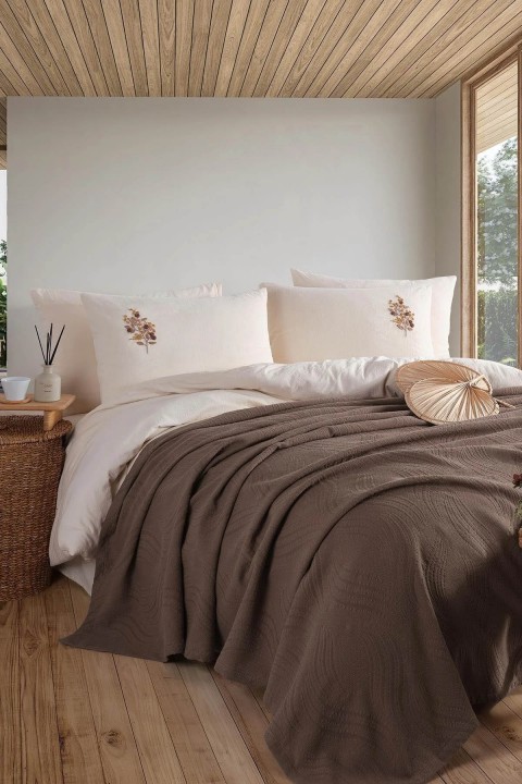 İyi Geceler Royal Crest Çift Kişilik Nevresimli Pike Takımı - Kahve