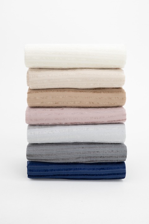 Kaymaz Taban Süngerli Kadife Koltuk 170x210 Pudra